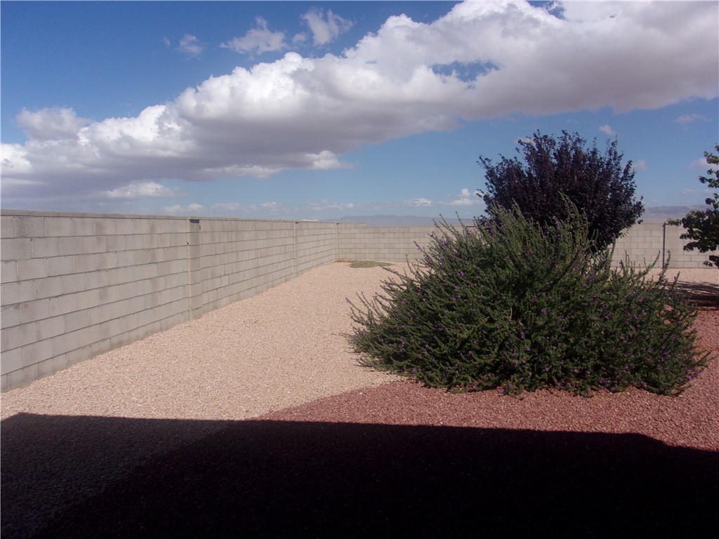 5414 Eagle View Road Kingman, AZ 86409 - Photo 20 of 39 View of fenced backyard