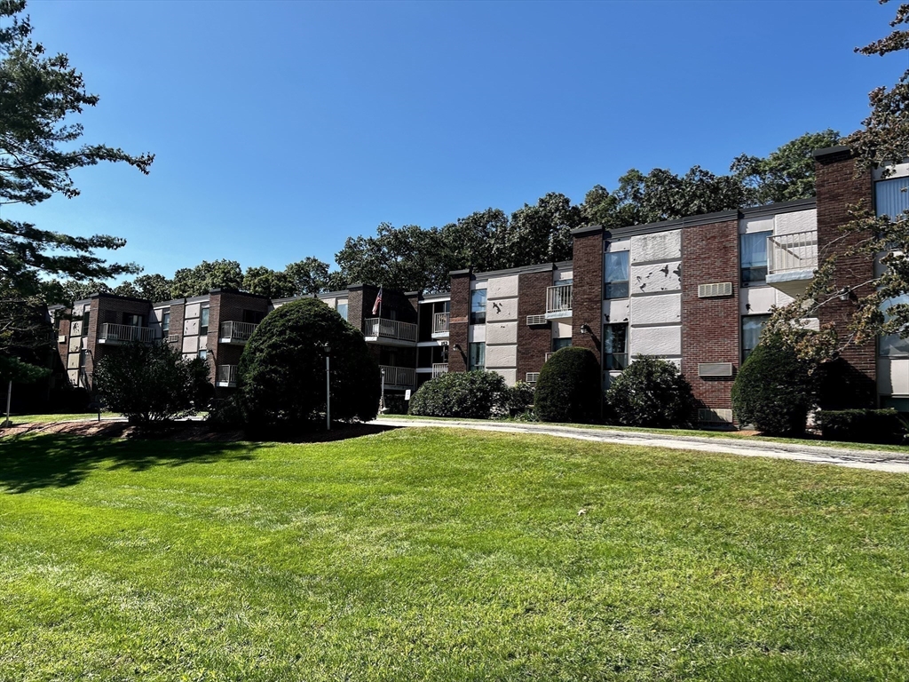 152 Turner Road, Unit 40 Holliston, MA 01746 - Photo 11 of 13 Gallery Image 11