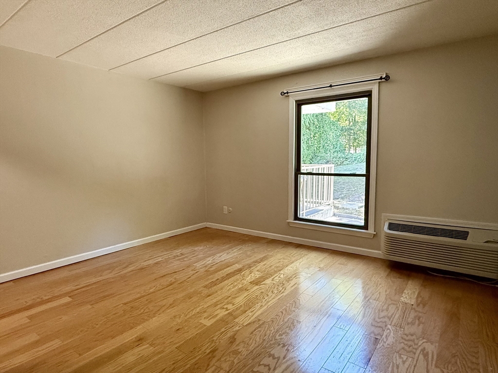 152 Turner Road, Unit 40 Holliston, MA 01746 - Photo 4 of 13 Gallery Image 4