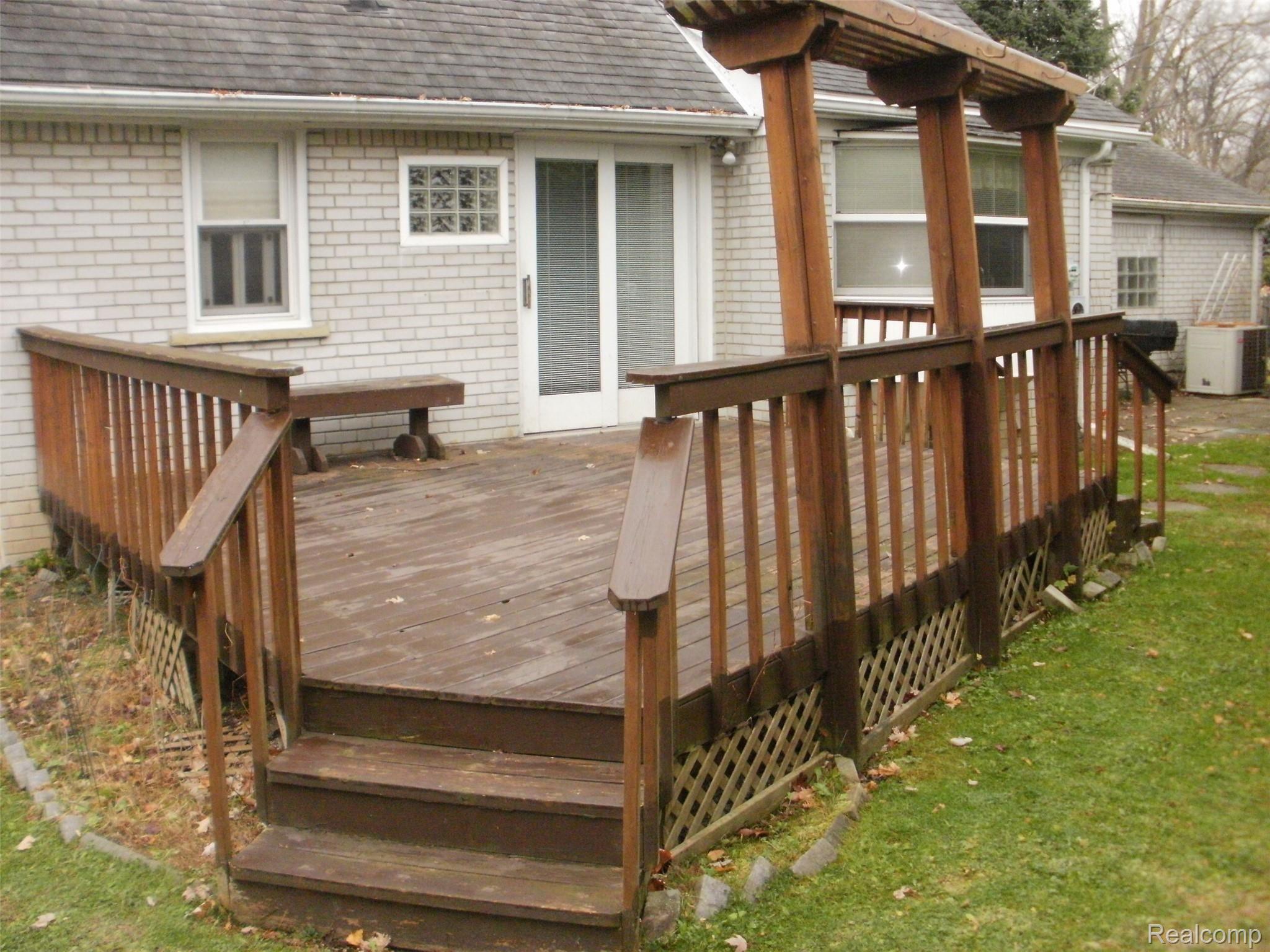 16044 Meadowbrook Road Redford, MI 48239 - Photo 25 of 26 Deck off DR.JPG