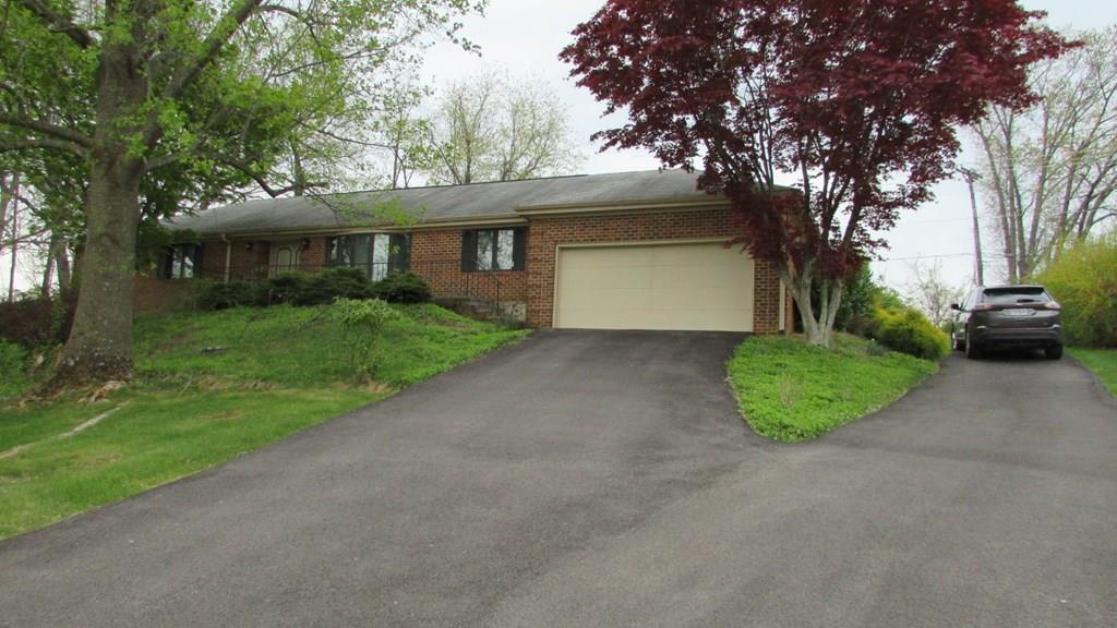 7809 Brandon Road Fairlawn, VA 24141 - Photo 1 of 48 Gallery Image 1