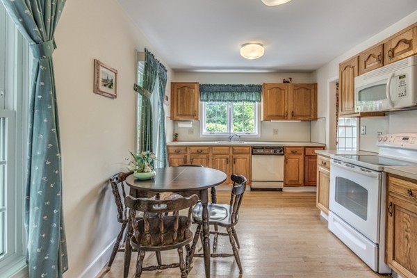 31 Quisset Brook Road, Unit 31 Milton, MA 02186 - Photo 16 of 30 Gallery Image 16