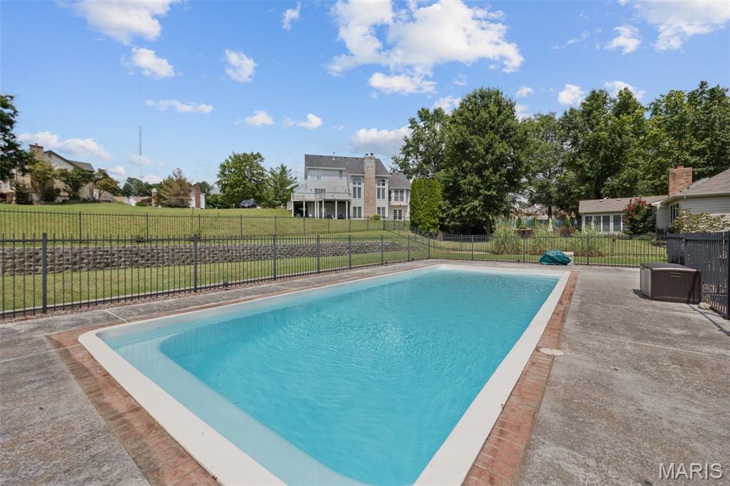 5409 Butler Hill Road St. Louis, MO 63128 - Photo 36 of 39 Gallery Image 36