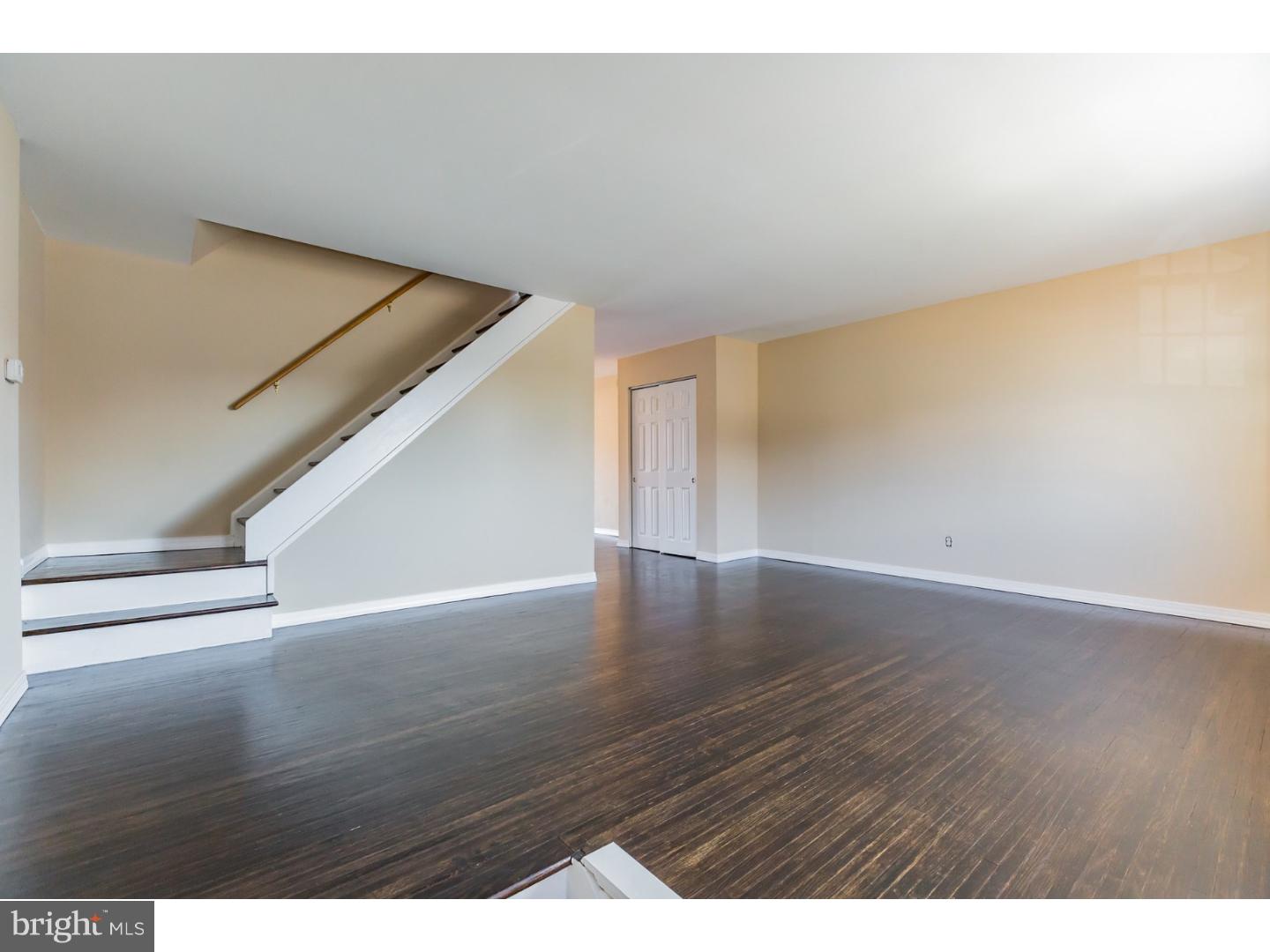 12652 Richton Road Philadelphia, PA 19154 - Photo 3 of 25