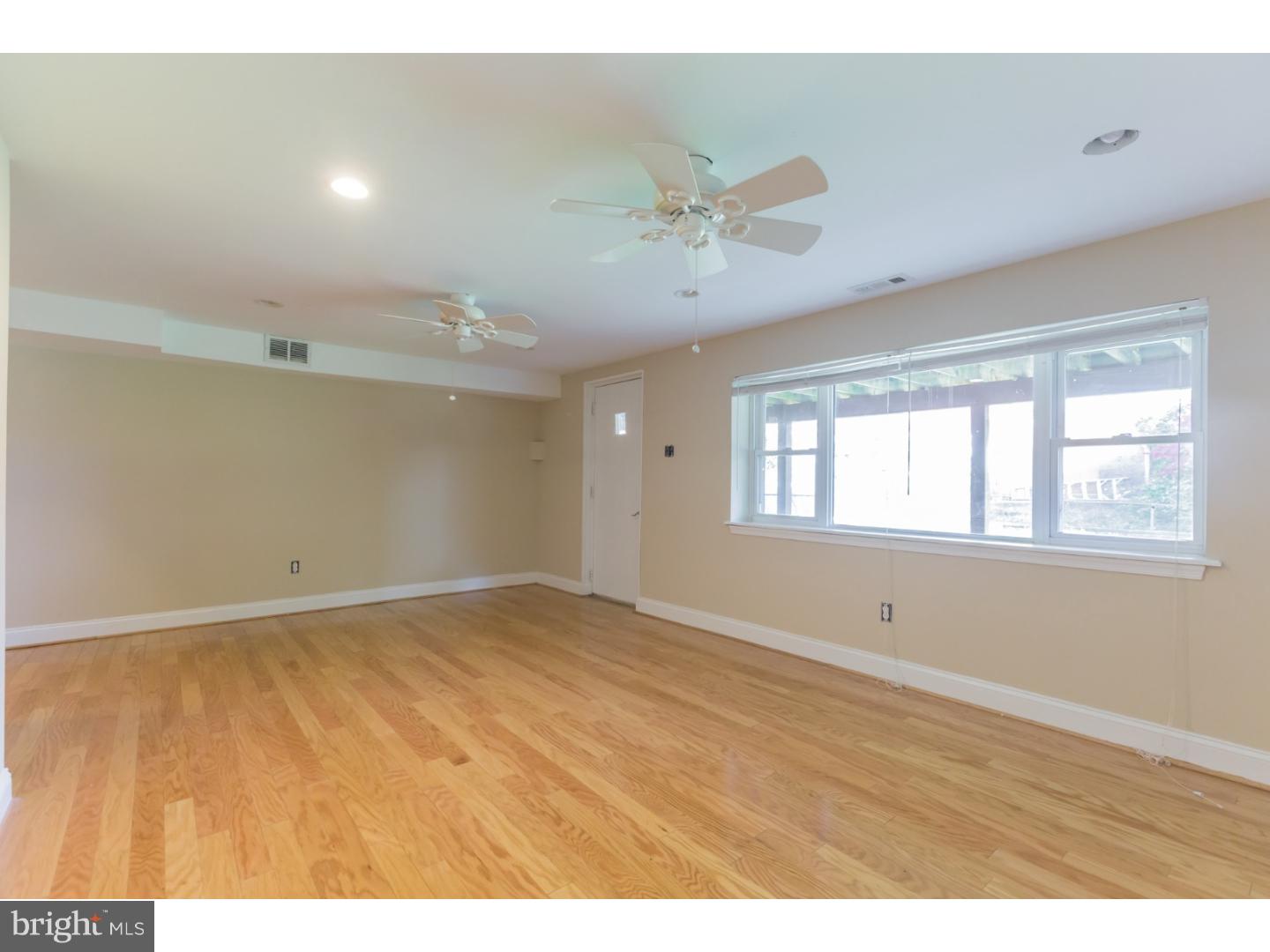12652 Richton Road Philadelphia, PA 19154 - Photo 21 of 25
