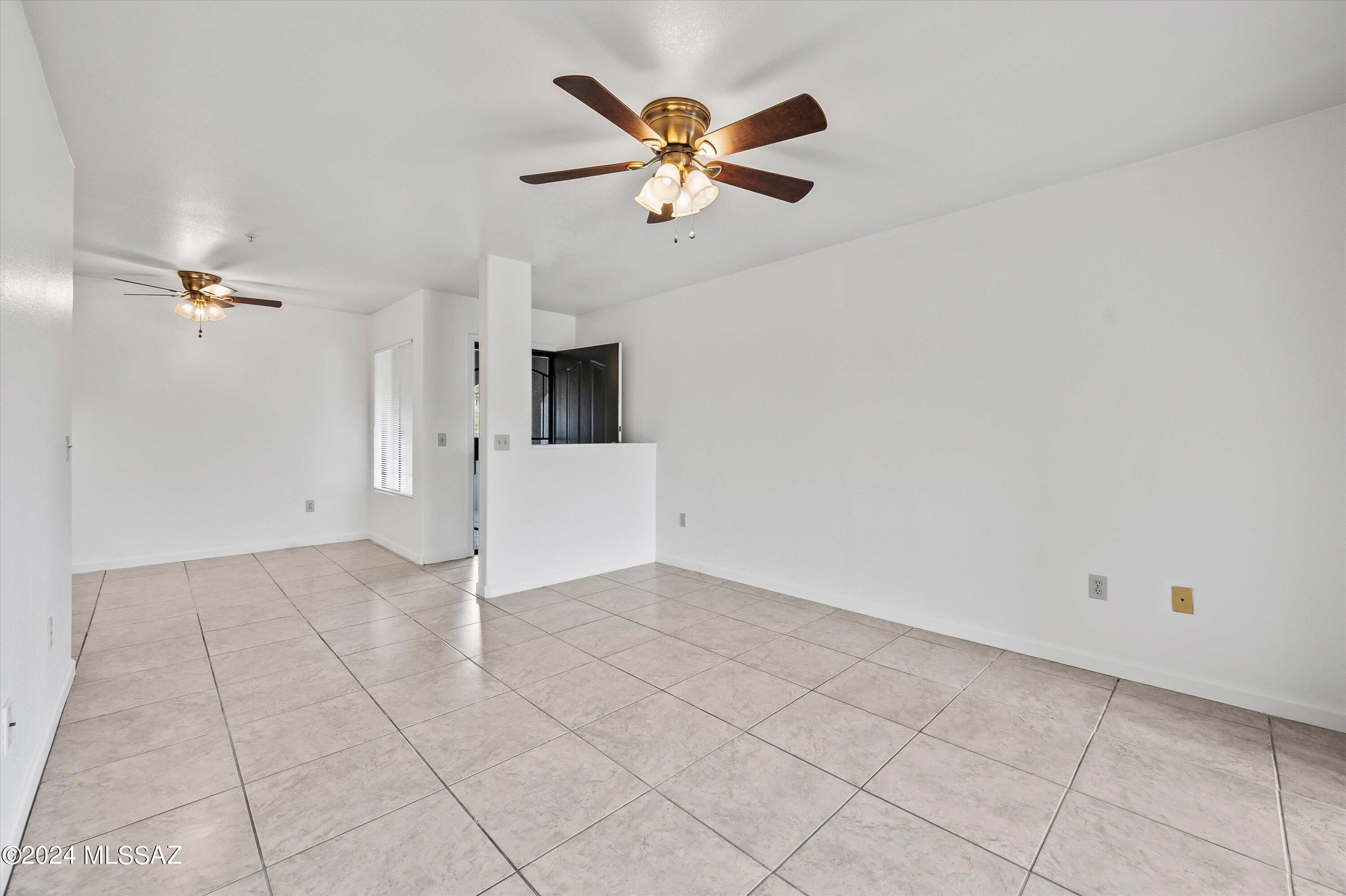 5751 North Kolb Road, Unit 30206 Tucson, AZ 85750 - Photo 11 of 34