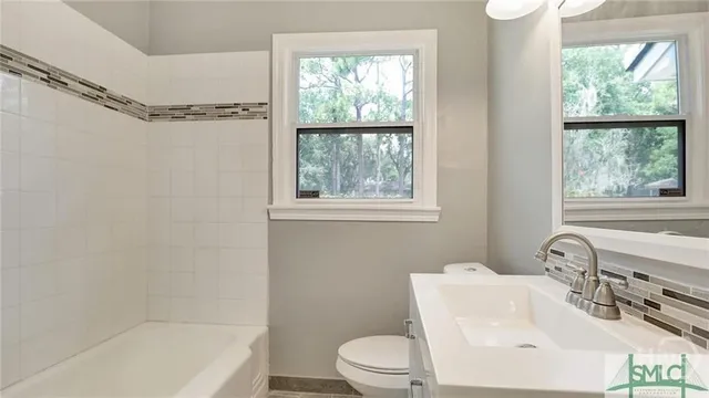 $1,900 | 2255 East 62nd Street, Savannah, GA 31404