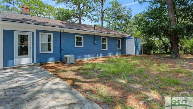 $1,900 | 2255 East 62nd Street, Savannah, GA 31404