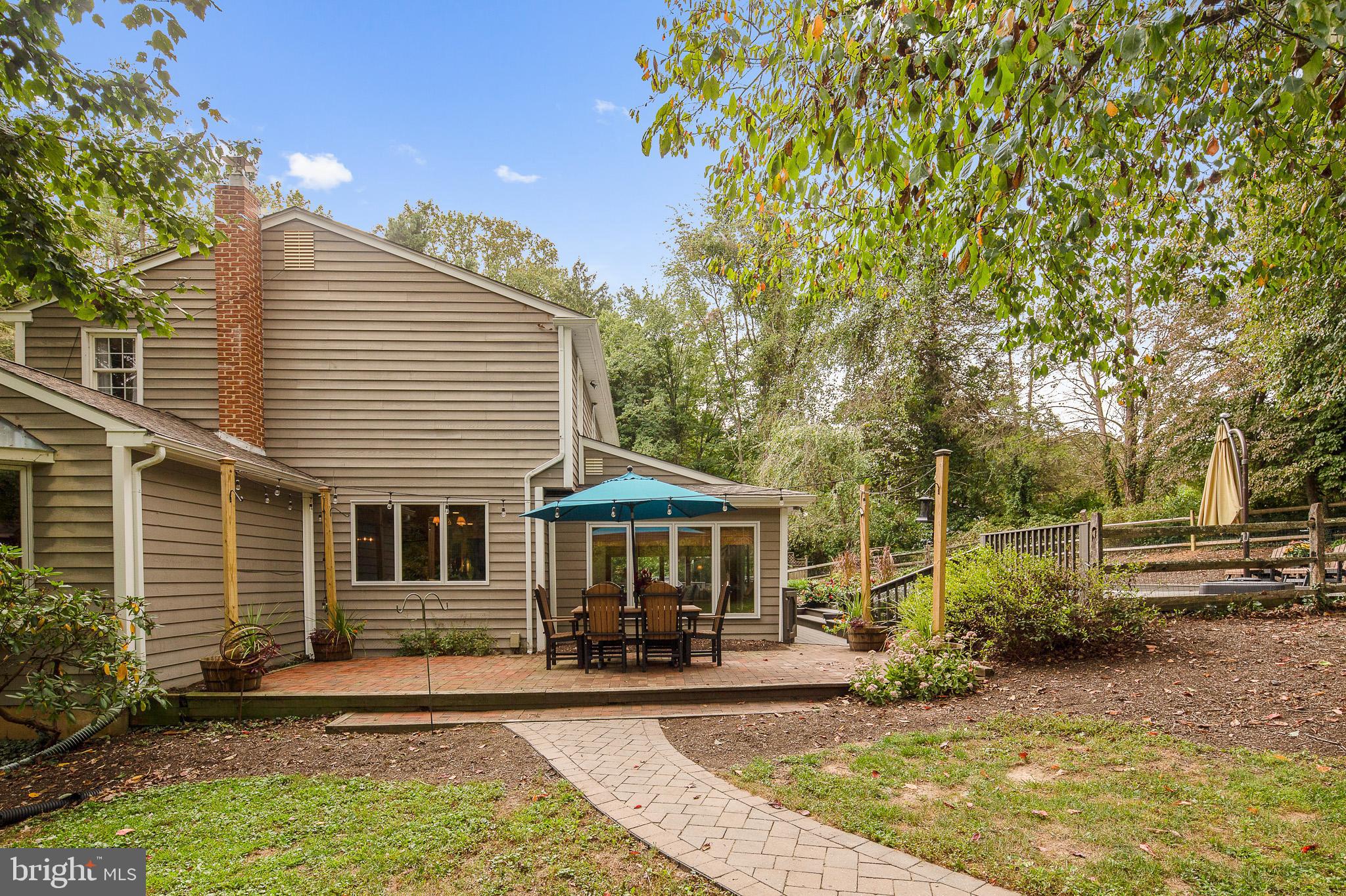 5 W Parkway Elkton, MD 21921 - Photo 22 of 24 Side Deck