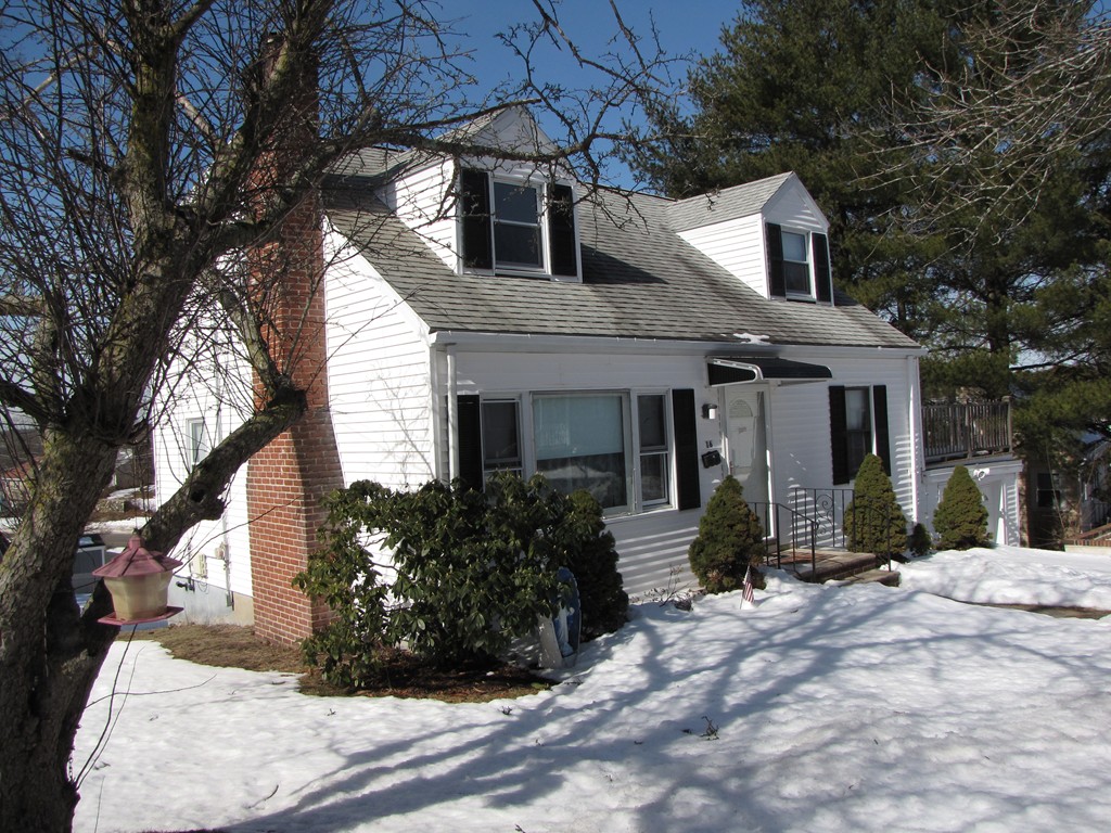 16 Elizabeth Road Stoneham, MA 02180 - Photo 1 of 4 Gallery Image 1