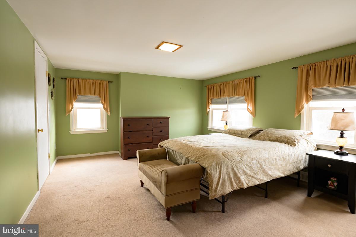 352 Ashley Drive Reading, PA 19607 - Photo 19 of 34 Gallery Image 19