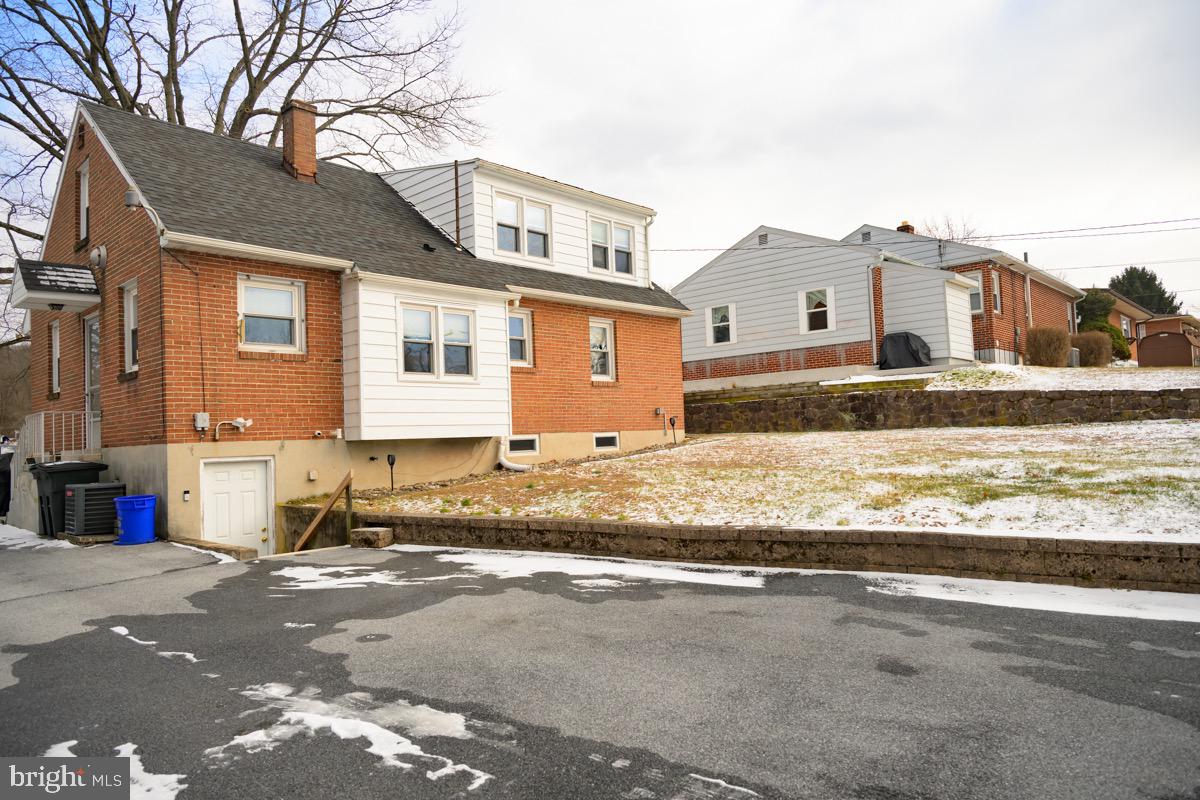 352 Ashley Drive Reading, PA 19607 - Photo 29 of 34 Gallery Image 29