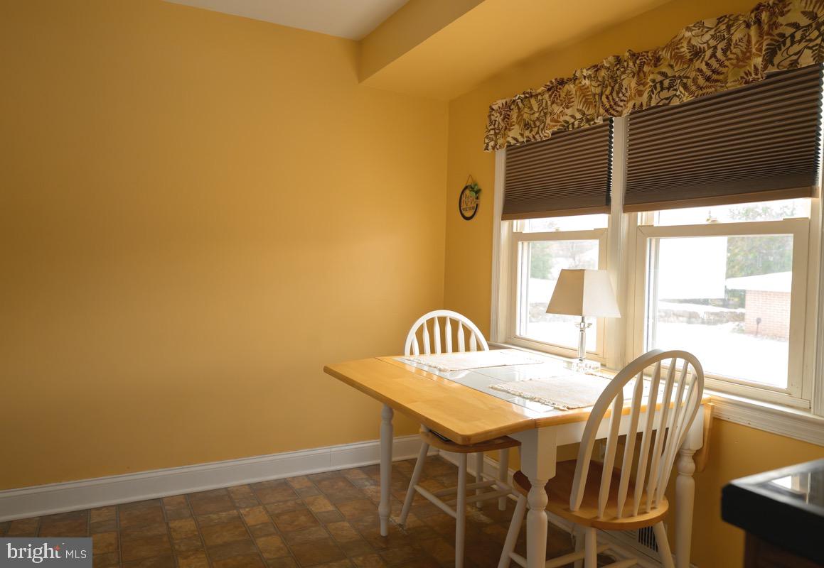 352 Ashley Drive Reading, PA 19607 - Photo 9 of 34 Gallery Image 9