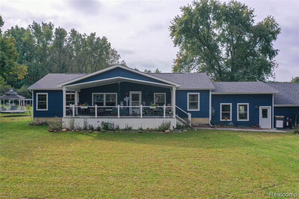11141 West Farrand Road Montrose, MI 48457 - Photo 1 of 51 Gallery Image 1