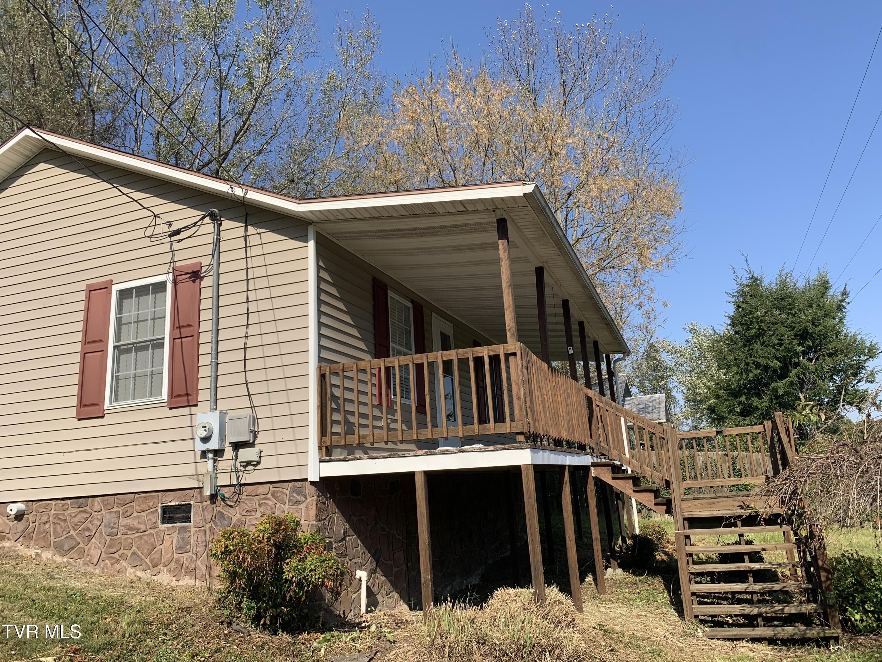 2014 King Springs Road Johnson City, TN 37601 - Photo 2 of 48 IMG_5550
