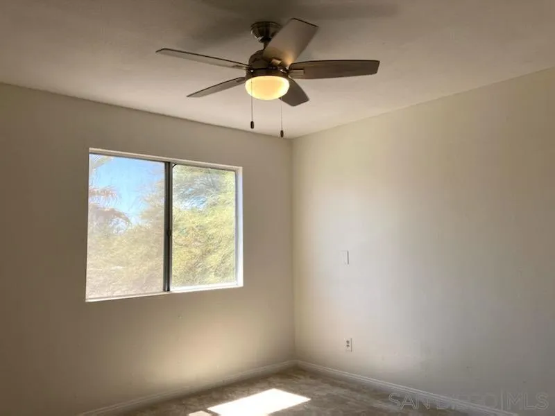 1604 Montecito Road, Unit 6 Ramona, CA 92065 - Photo 9 of 11 en window in an empty room