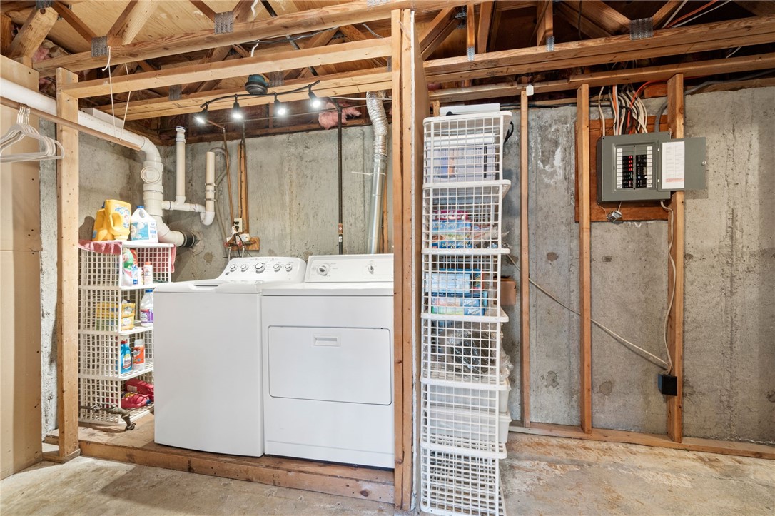 5 Eagle Run, Unit C Warwick, RI 02818 - Photo 27 of 32 Laundry area