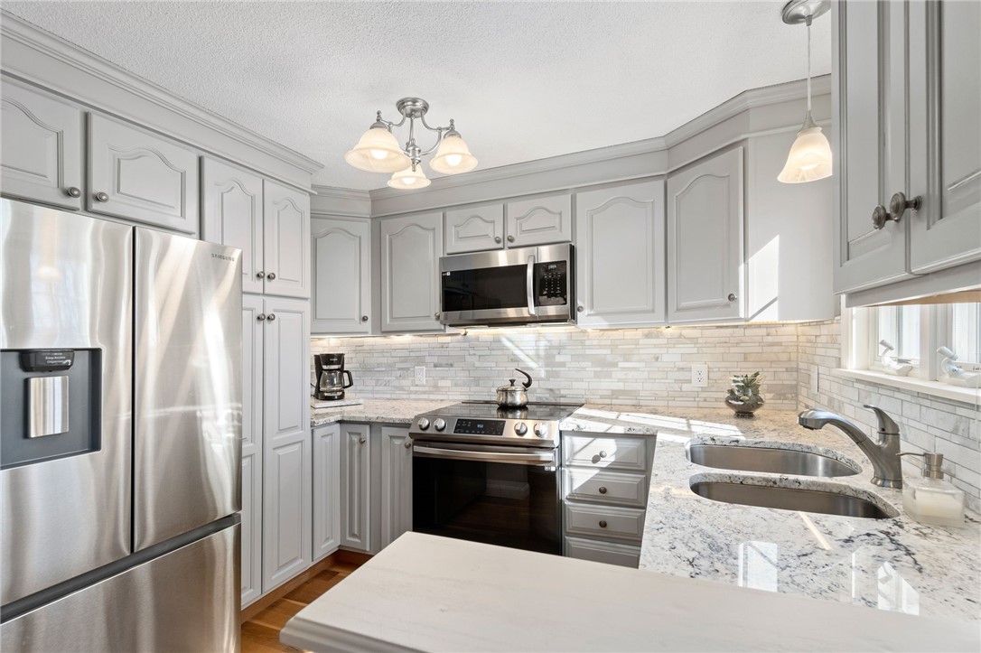 5 Eagle Run, Unit C Warwick, RI 02818 - Photo 4 of 32 This kitchen sparkles!