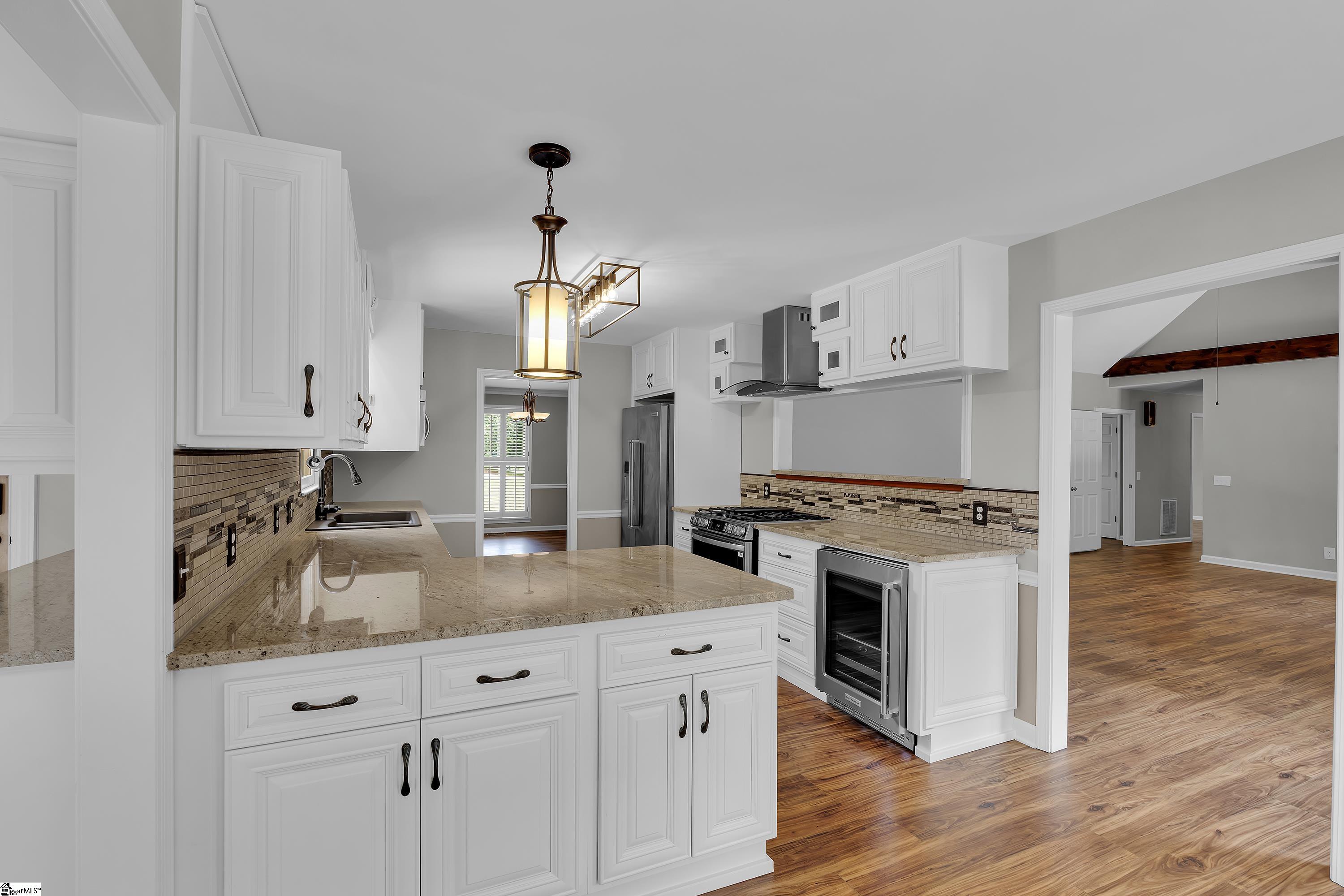 140 Pilot Road Greenville, SC 29609 - Photo 11 of 47