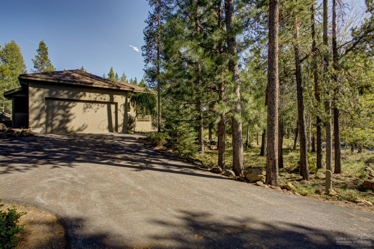 18199 Oregon Loop Sunriver, OR 97707 - Photo 24 of 25 Gallery Image 24