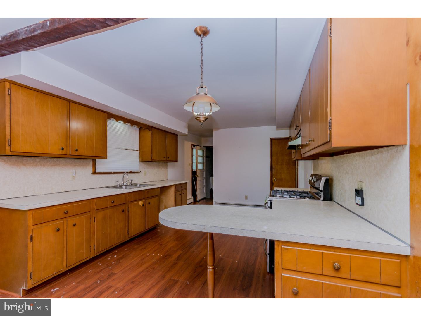 327 South 1st Road Hammonton, NJ 08037 - Photo 12 of 25 Kitchen
