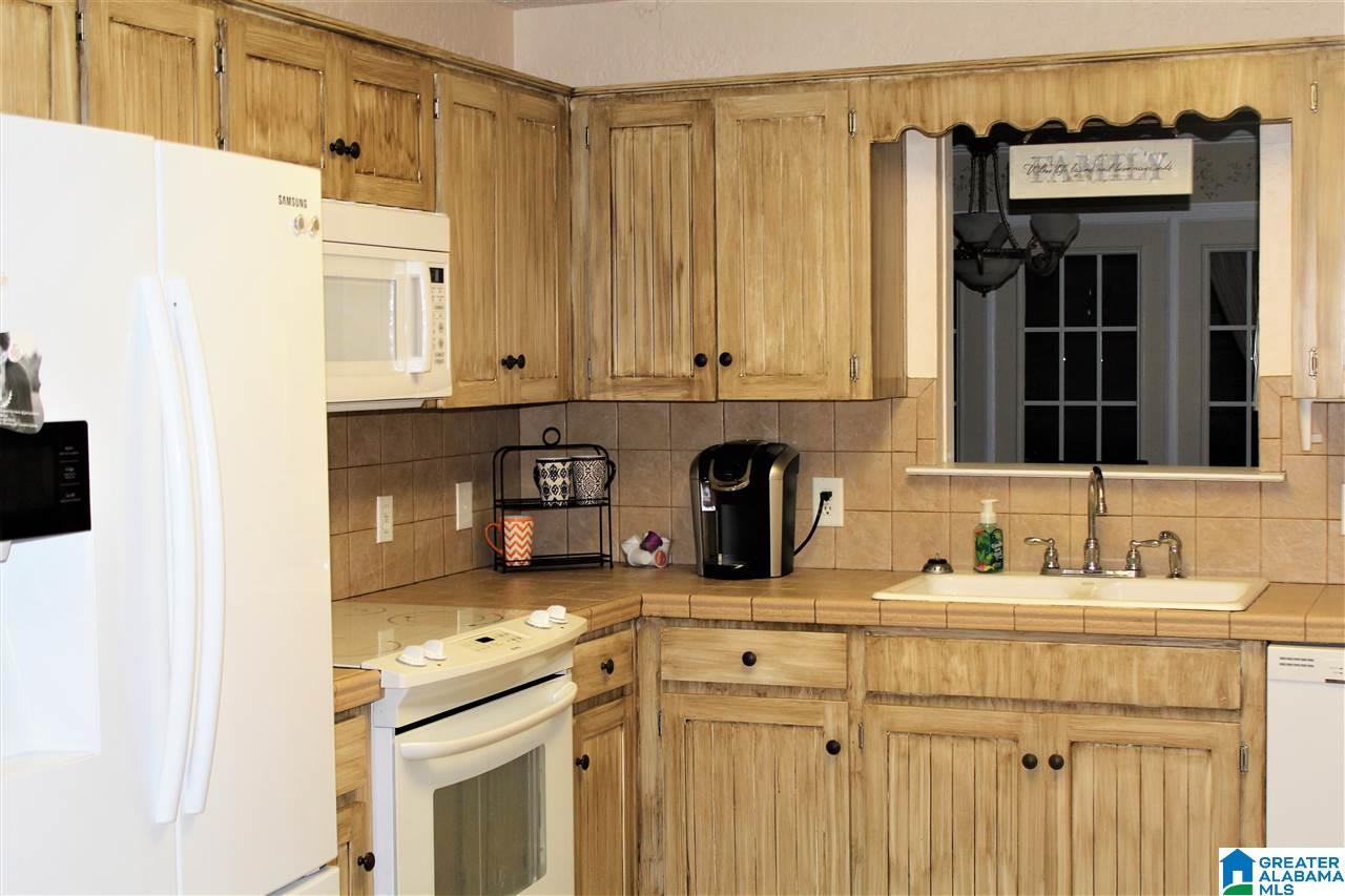 1216 Whites Gap Road Southeast Jacksonville, AL 36265 - Photo 4 of 27