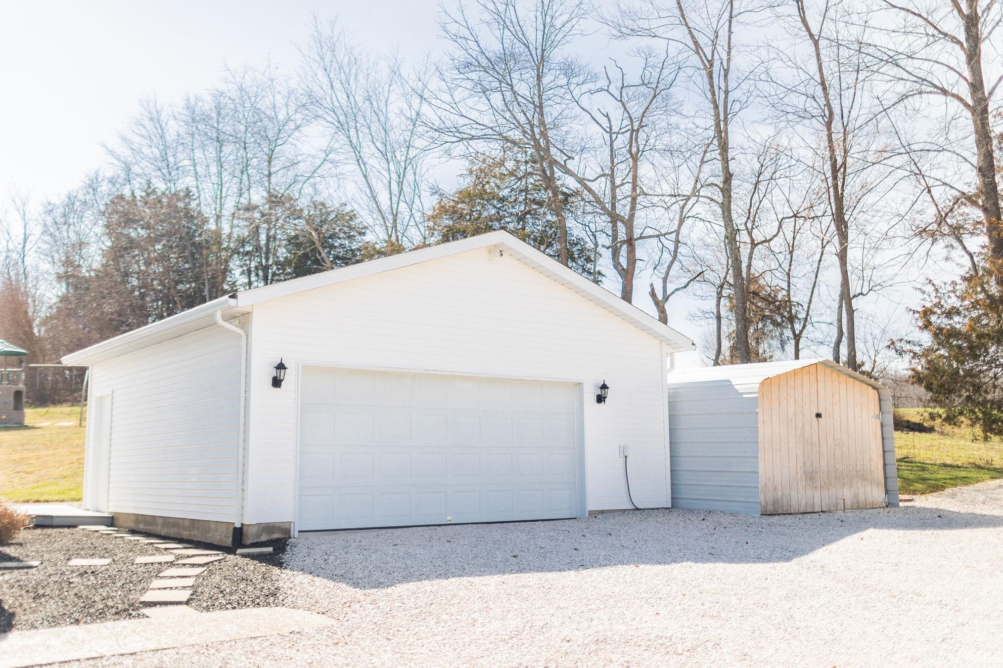 3223 West Thrasher Road Bloomington, IN 47403 - Photo 5 of 36