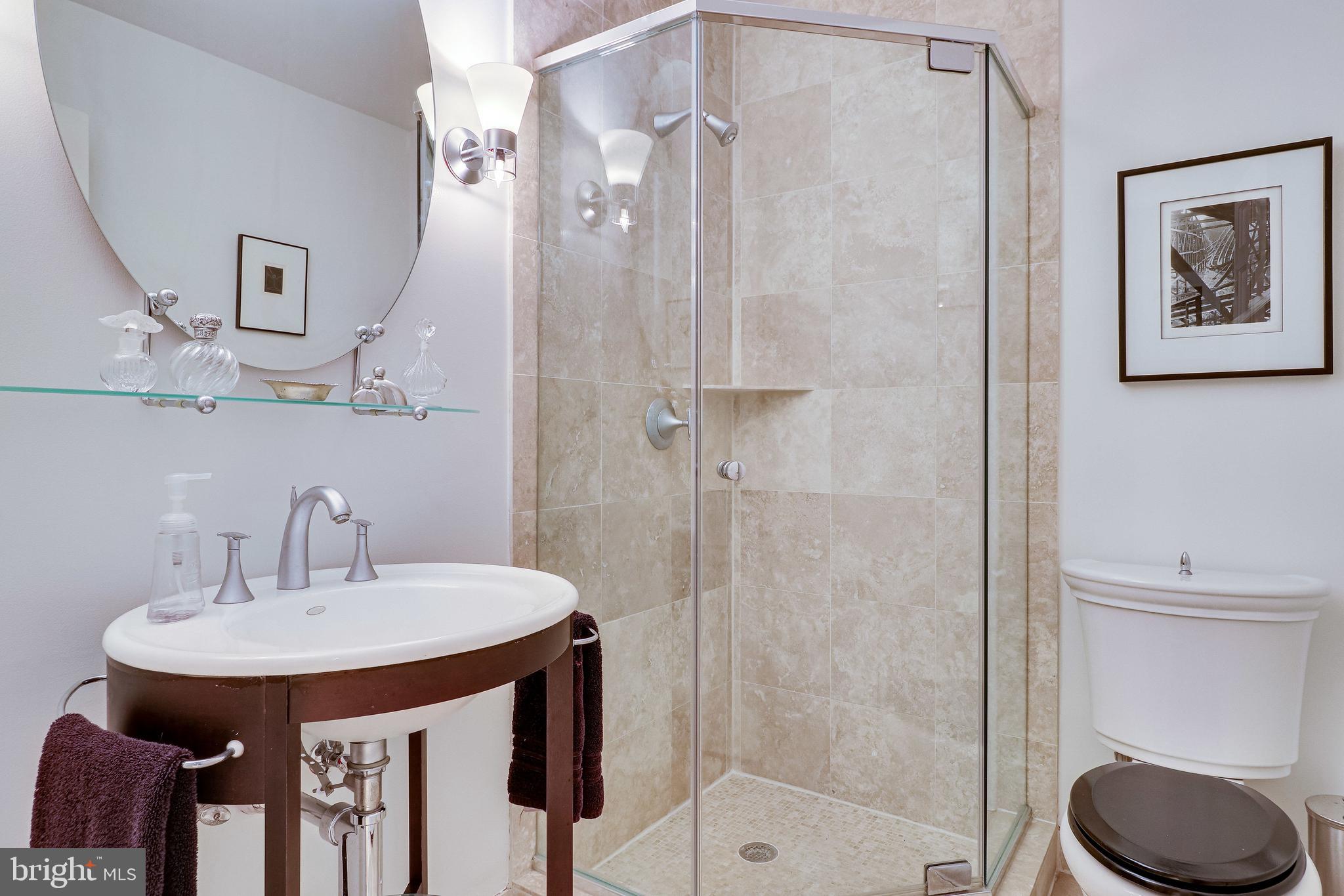 1125 Basil Road McLean, VA 22101 - Photo 13 of 36 Bathroom