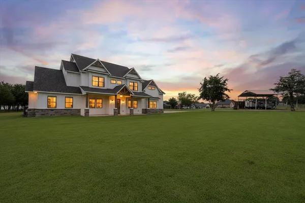 $1,890,000 | 11077 South Us Highway, Kerens, TX 75144