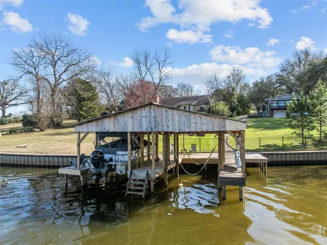 $525,000 | 23322 3 Points Drive, Frankston, TX 75763