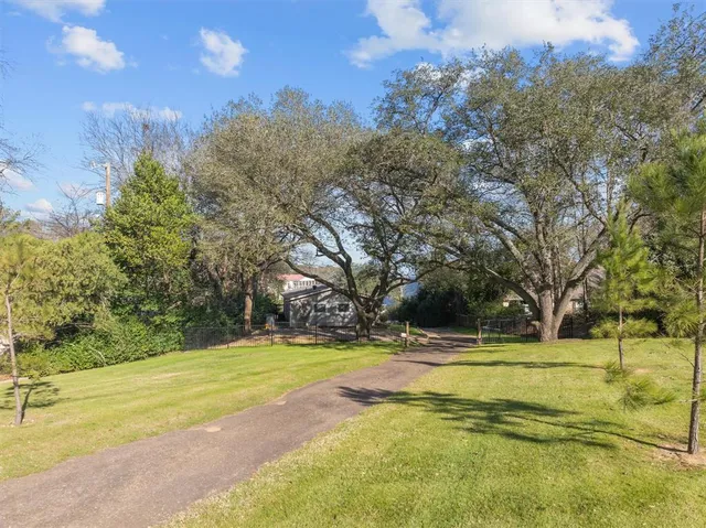 $525,000 | 23322 3 Points Drive, Frankston, TX 75763