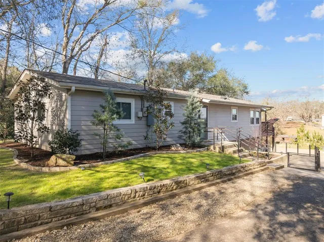 $525,000 | 23322 3 Points Drive, Frankston, TX 75763