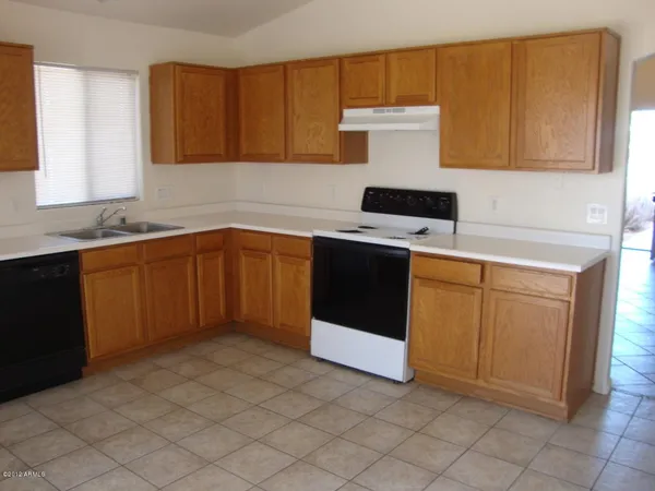 $1,595 | 11202 West Turney Avenue, Phoenix, AZ 85037