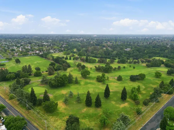 $449,999 | 3100 Kounias Drive, Modesto, CA 95354