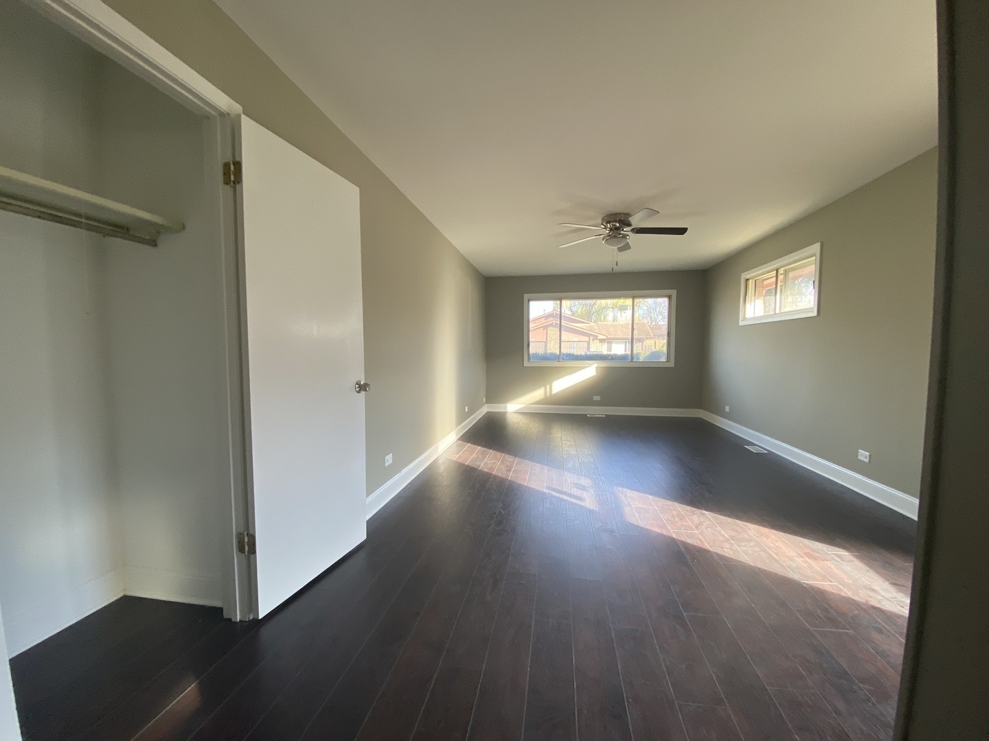 1102 Fulton Drive Streamwood, IL 60107 - Photo 3 of 20
