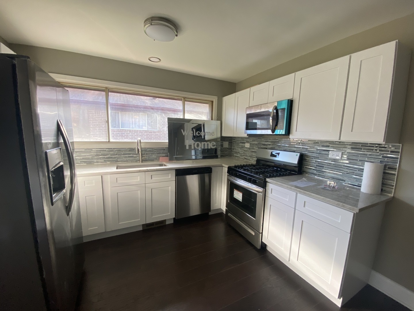 1102 Fulton Drive Streamwood, IL 60107 - Photo 5 of 20
