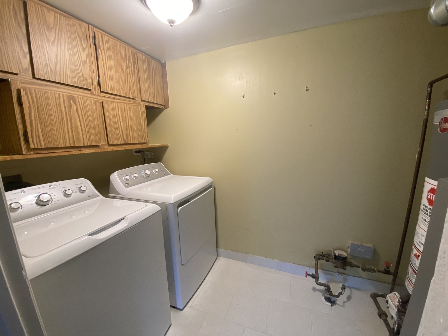 1102 Fulton Drive Streamwood, IL 60107 - Photo 7 of 20