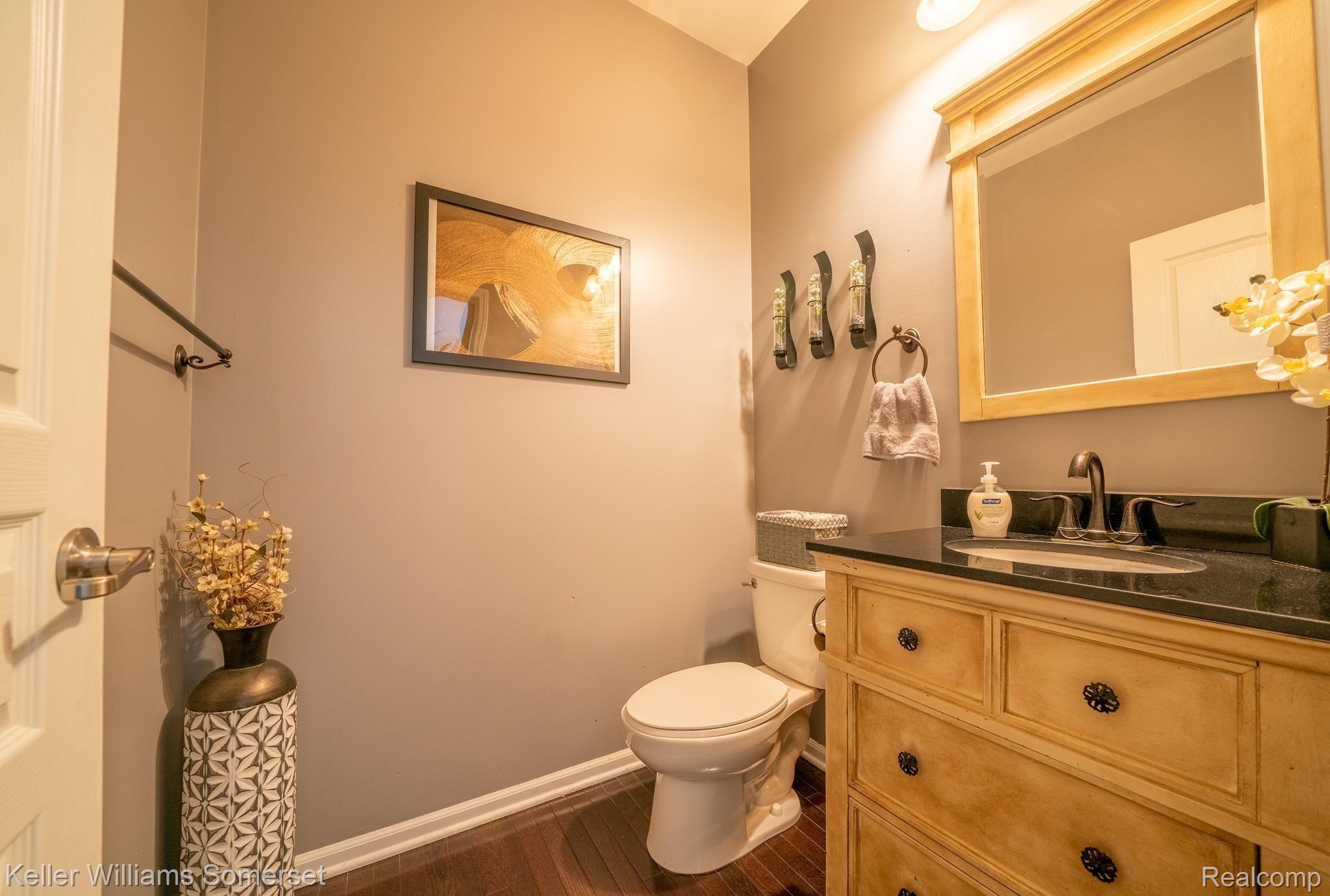 49708 Gracechurch Road Macomb, MI 48044 - Photo 18 of 35 DSC06677-HDR.jpg