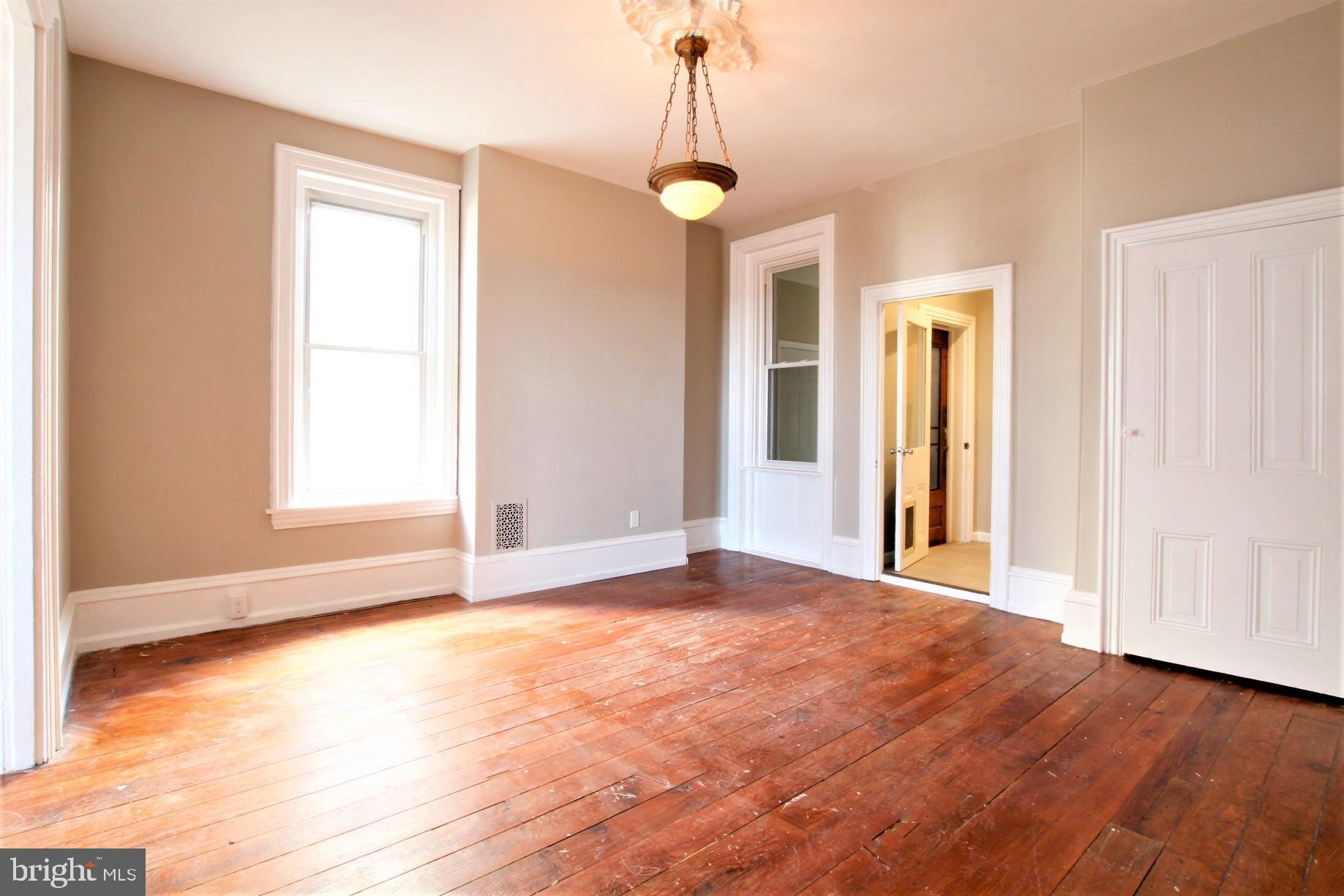 4703 Sheldon Street Philadelphia, PA 19127 - Photo 12 of 44