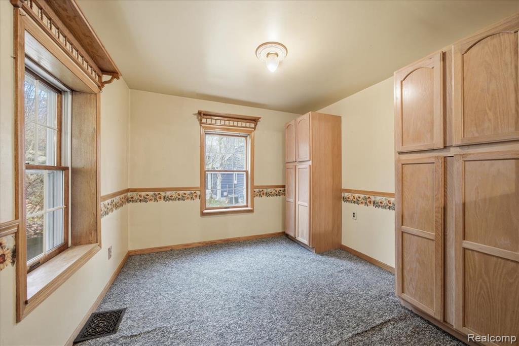 5896 Silver Birch Road Ortonville, MI 48462 - Photo 7 of 76
