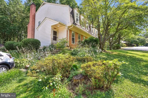 $3,400 | 9909 Hemlock Woods Lane, Burke, VA 22015