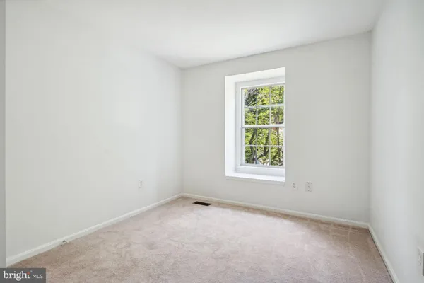 $3,400 | 9909 Hemlock Woods Lane, Burke, VA 22015