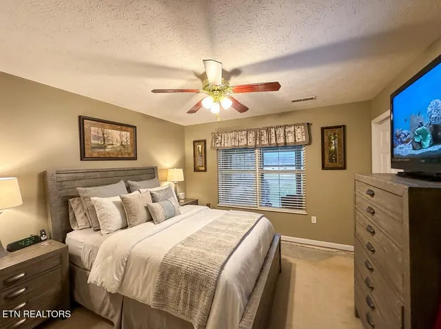 $459,900 | 760 Southview Circle, Kodak, TN 37764