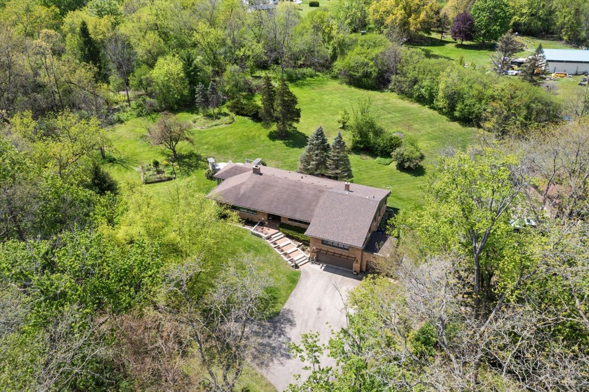 22446 North Old Barrington Road Barrington, IL 60618 - Photo 2 of 49 an aerial view of a house with yard