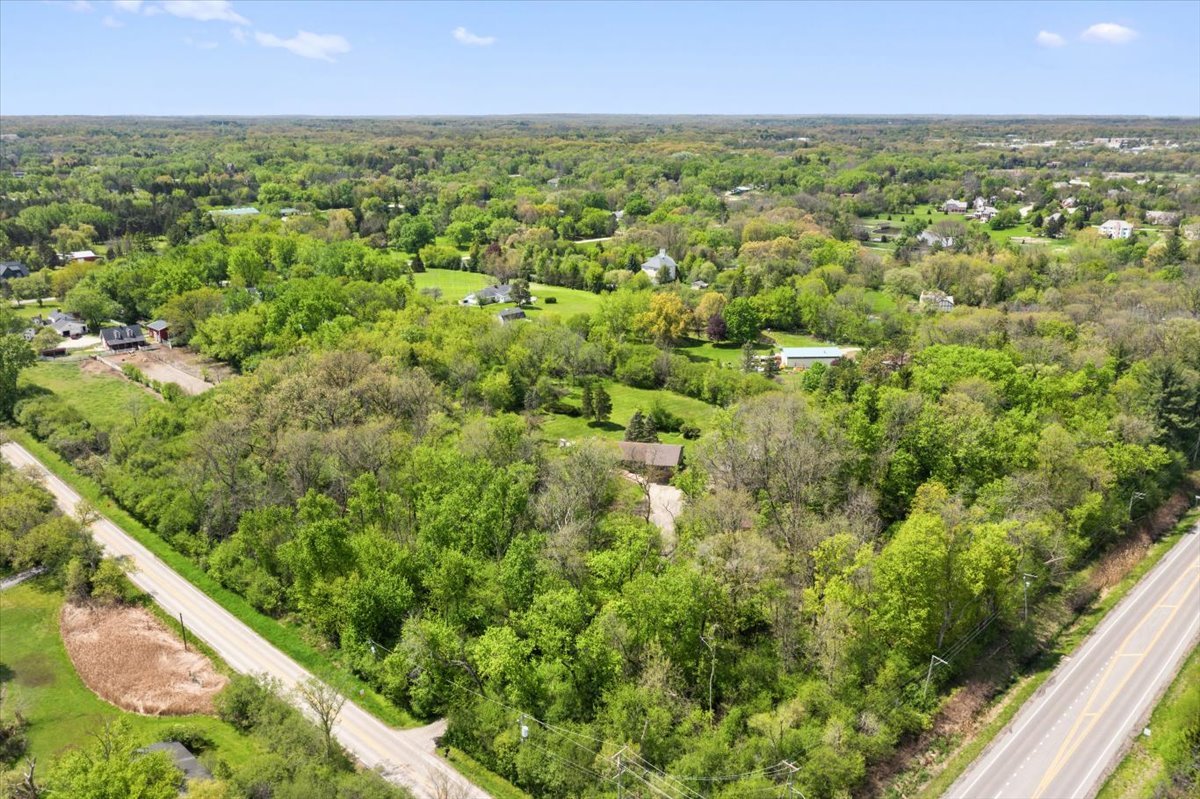 22446 North Old Barrington Road Barrington, IL 60618 - Photo 4 of 49 an aerial view of residential houses with outdoor space and trees