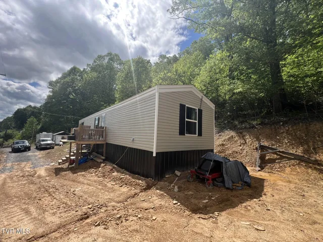 $169,333 | 28529 Us Highway, Big Stone Gap, VA 24219