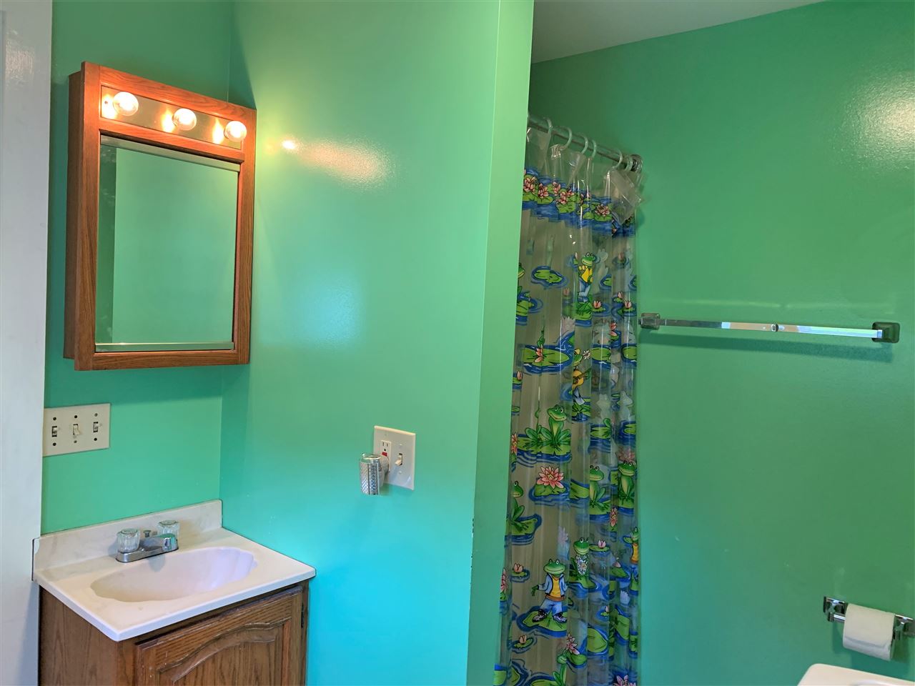 401 East Arlington Road Arlington, VT 05250 - Photo 17 of 40 Gallery Image 17