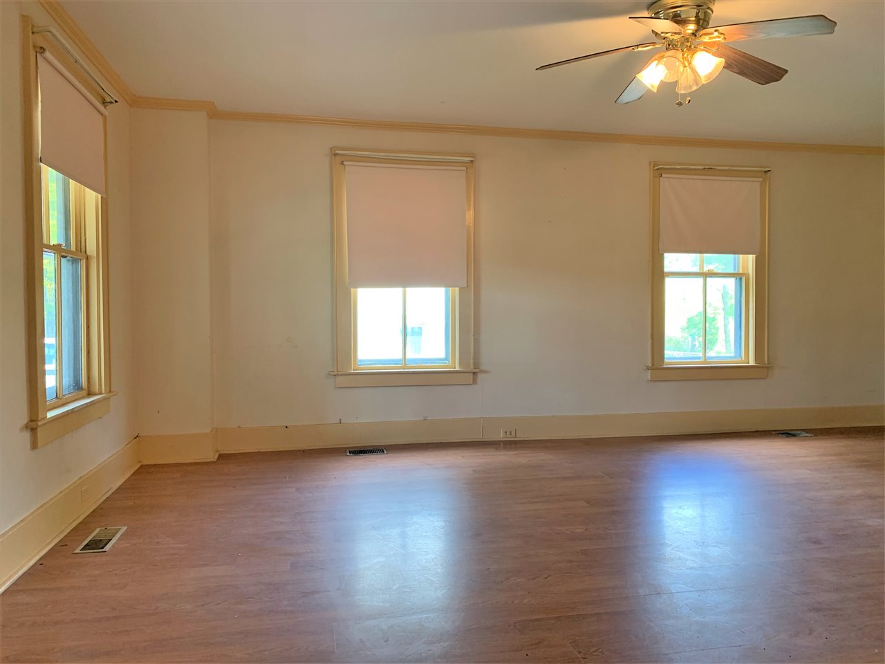 401 East Arlington Road Arlington, VT 05250 - Photo 8 of 40 Gallery Image 8