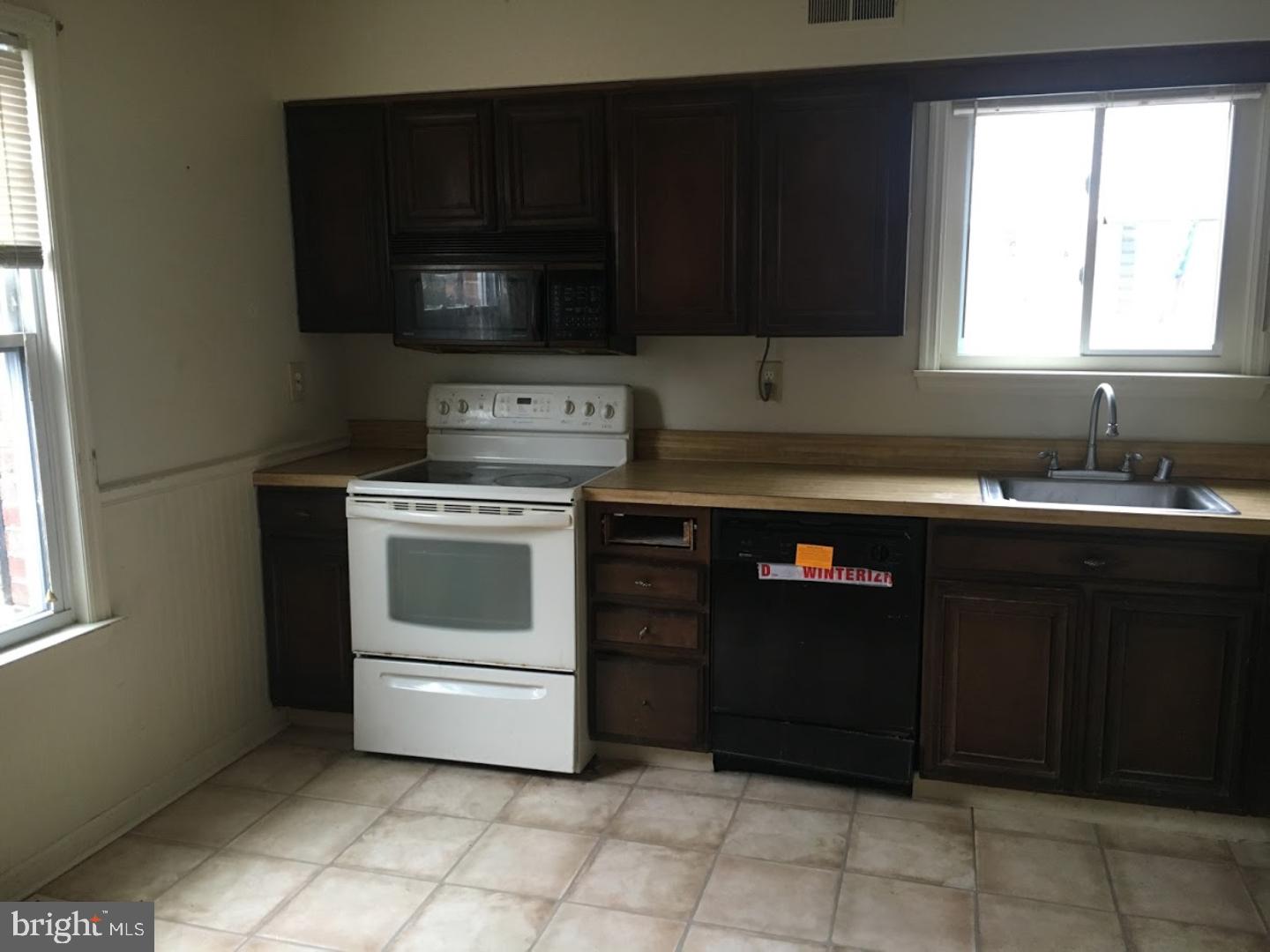 649 Jarvis Road Sicklerville, NJ 08081 - Photo 11 of 15