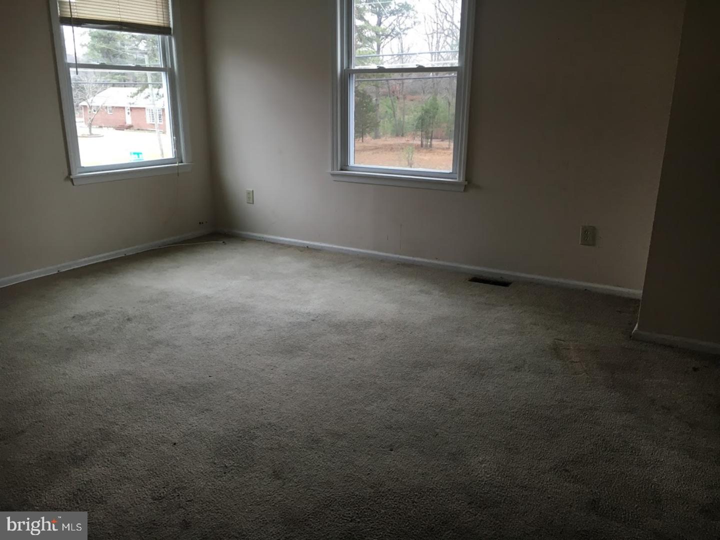 649 Jarvis Road Sicklerville, NJ 08081 - Photo 3 of 15
